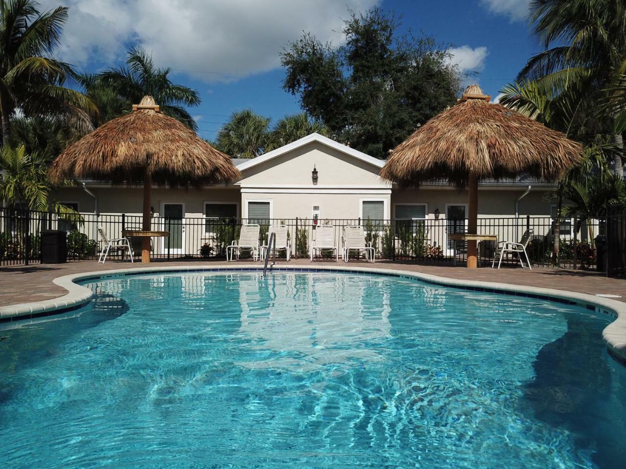 ホテル Twin Palms At Siesta シエスタ・キー エクステリア 写真